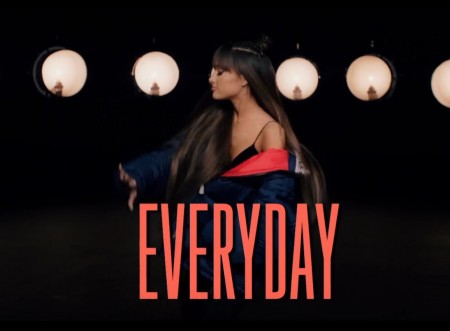 Ariana Grande lança o lyric vídeo de “Everyday”. Assista