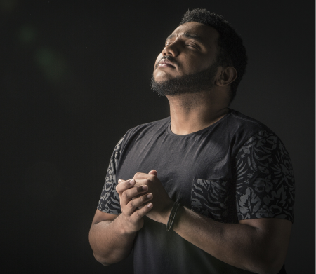 Eli Soares apresenta pocket show na FNAC, no Rio de Janeiro