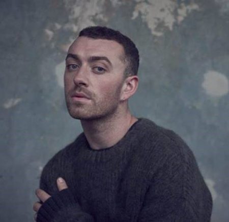 Sam Smith lança hoje o single “Too Good at Goodbyes” e anuncia shows intimistas