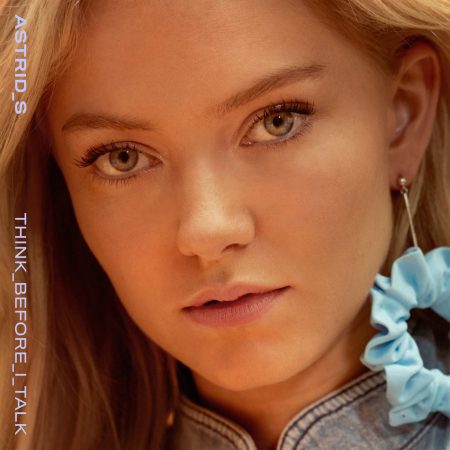 Astrid S traz mais novidades para os fãs. “Think Before I Talk” ganha três novos remixes