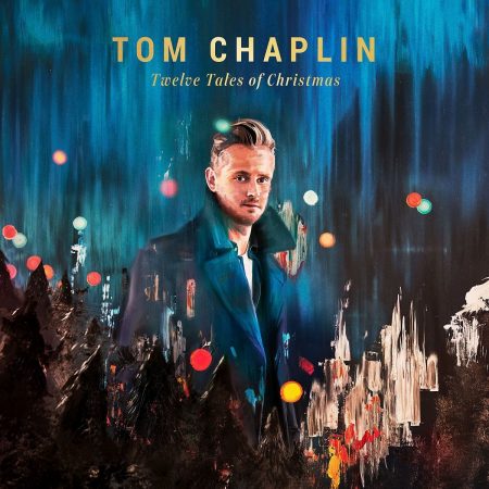 Um ano após o lançamento do aclamado álbum “The Wave”, o cantor britânico Tom Chaplin lança o disco “Twelve Tales Of Christmas”