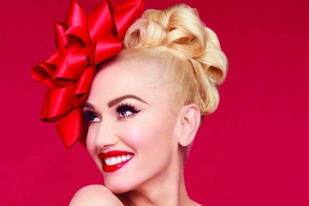 Gwen Stefani comemora o Natal com o disco “You Make It Feel Like Christmas”. Ouça agora!