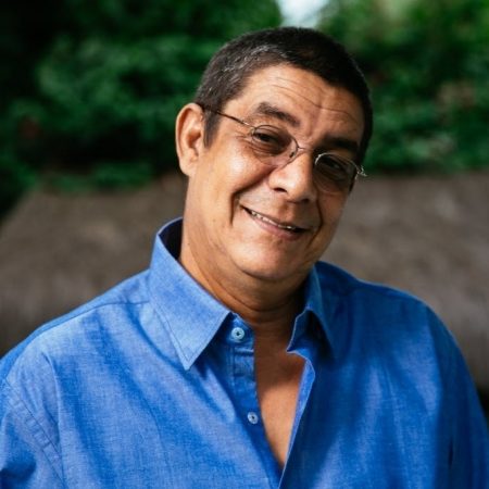 Zeca Pagodinho renova contrato com a Universal Music