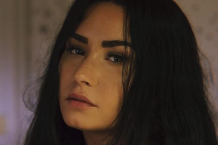 Demi Lovato lança nova canção, “Sober”