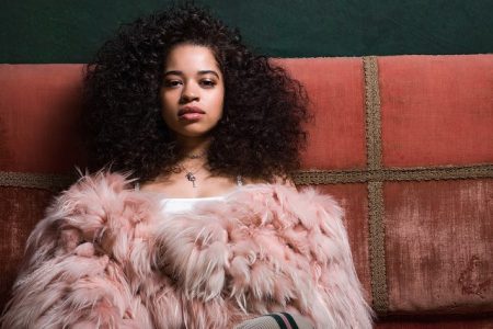 Ella Mai lança “Whatchamacallit”, com a participação de Chris Brown