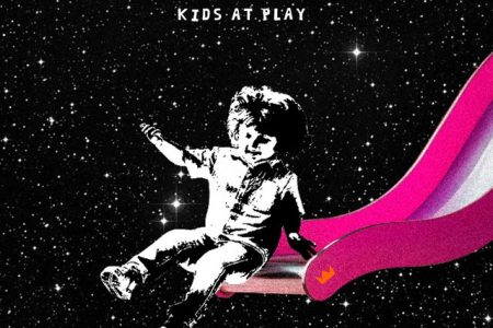 O novo EP “Kids At Play”, do Louis The Child, chega às plataformas digitais