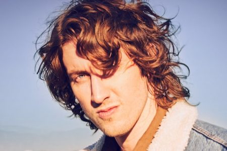 Já está disponível o mais novo single de Dean Lewis. Confira “7 Minutes”!