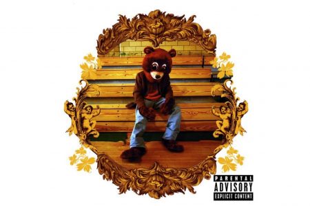 “The College Dropout”, álbum de estreia do Kanye West, acaba de completar 15 anos de lançamento. Relembre!