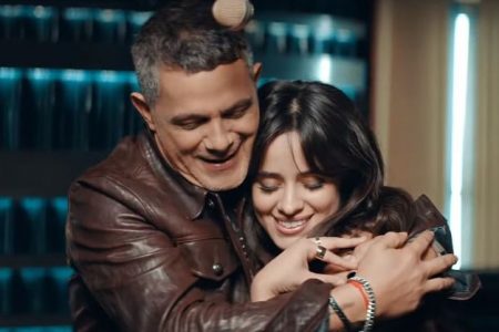 ALEJANDRO SANZ APRESENTA SEU NOVO SINGLE, “MI PERSONA FAVORITA”, EM PARCERIA COM CAMILA CABELLO