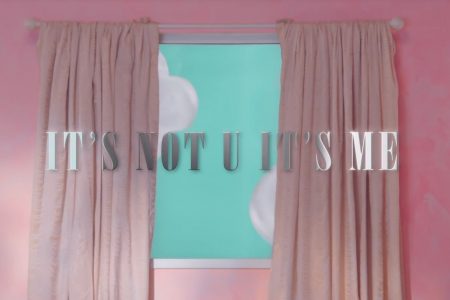 BEA MILLER CONTA COM O RAPPER 6LACK PARA O LANÇAMENTO DO VIDEOCLIPE DO SINGLE “IT’S NOT U IT’S ME”