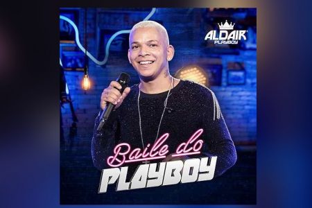 ÍCONE DO BATIDÃO ROMÂNTICO, ALDAIR PLAYBOY LANÇA O EP “BAILE DO PLAYBOY”.  CONHEÇA TAMBÉM O VIDEOCLIPE DE “COMBATE”