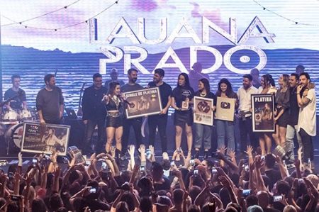 COM MAIS DE MEIO BILHÃO DE STREAMS EM “COBAIA”, LAUANA PRADO RECEBE OS CERTIFICADOS DE DIAMANTE TRIPLO, PLATINA E OURO