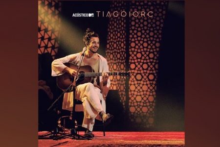 TIAGO IORC APRESENTA MAIS UM VÍDEO DO ÁLBUM “ACÚSTICO MTV TIAGO IORC”