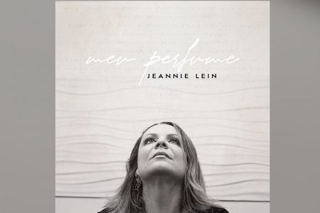 CANTORA JEANNIE LEIN LANÇA O SINGLE “MEU PERFUME”