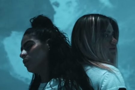 ASSISTA AGORA AO VIDEOCLIPE DA VERSÃO REMIX DE “OCEAN”, SINGLE DA COLOMBIANA KAROL G, COM A PARTICIPAÇÃO DE JESSIE REYEZ