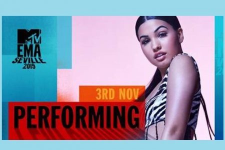 INDICADA A TRÊS PRÊMIOS MTV EUROPE MUSIC AWARDS, MABEL SE APRESENTA, AO LADO DE HALSEY, NA CERIMÔNIA DE PREMIAÇÃO