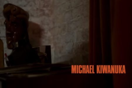 ASSISTA AO VÍDEO DE “HERO”, NOVA MÚSICA DO CANTOR BRITÂNICO MICHAEL KIWANUKA