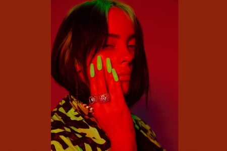 BILLIE EILISH É A MAIS JOVEM ARTISTA A ASSINAR A MÚSICA TEMA DE UM LONGA-METRAGEM DA FRANQUIA “007”