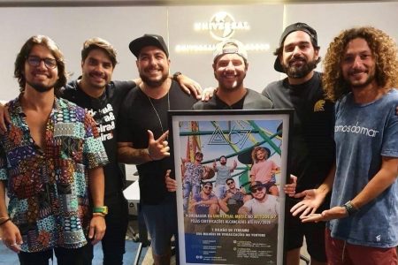 ATITUDE 67 RENOVA CONTRATO COM A UNIVERSAL MUSIC E ASSINA COM A GTS