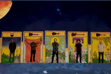 PEARL JAM DISPONIBILIZA O VIDEOCLIPE DE “RETROGRADE”. ASSISTA AGORA!