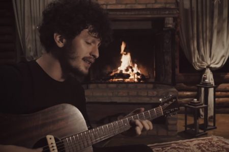 O CATARINENSE BRYAN BEHR APRESENTA O VIDEOCLIPE DE “A VIDA É BOA COM VOCÊ”