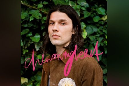 JAMES BAY LANÇA A CANÇÃO “CHEW ON MY HEART” EM TODAS AS PLATAFORMAS DIGITAIS