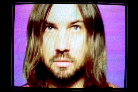 “IS IT TRUE”, NOVA FAIXA DE TAME IMPALA, JÁ ESTÁ DISPONÍVEL EM TODOS OS APLICATIVOS DE MÚSICA