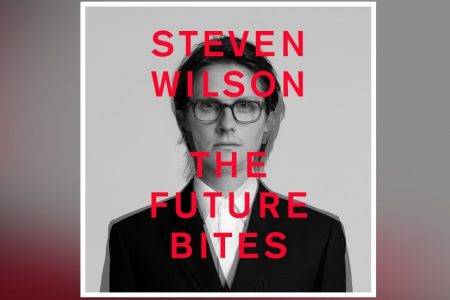 “THE FUTURE BITES”, O NOVO ÁLBUM DE STEVEN WILSON, É APRESENTADO EM TODOS OS APLICATIVOS DE MÚSICA