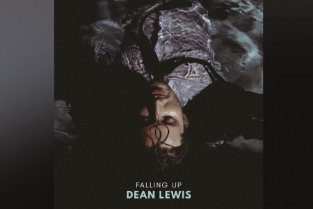 “FALLING UP” É O NOVO SINGLE E VIDEOCLIPE DO CANTOR DEAN LEWIS