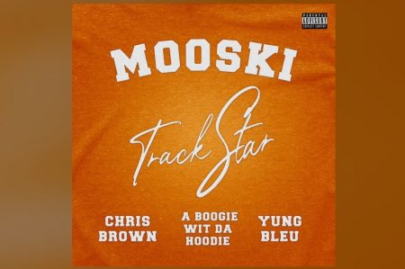 O RAPPER MOOSKI COMPARTILHA O REMIX DE “TRACK STAR”, COM AS COLABORAÇÕES DE CHRIS BROWN, A BOOGIE WIT DA HOODIE E YUNG BLEU