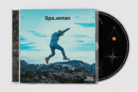 A VERSÃO FÍSICA DE “SPACEMAN”, ÁLBUM DE NICK JONAS, CHEGA NA UMUSIC STORE