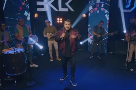 ASSISTA AO CLIPE DE “PENSANDO EM NÓS/SOS PAIXÃO/ NASCENTE”, MEDLEY DO BOKALOKA