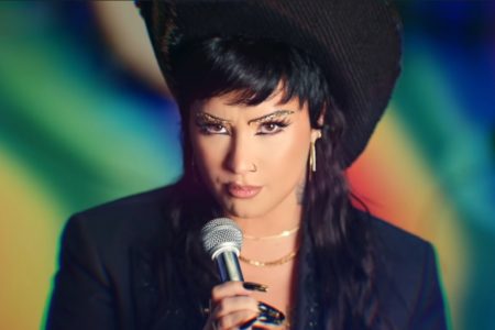 O VIDEOCLIPE DE “MELON CAKE”, DE DEMI LOVATO, CHEGA AO YOUTUBE