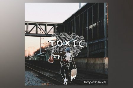 COM SEU NOVO SINGLE, “TOXIC”, BOYWITHUKE ALCANÇA O 11º NO CHART VIRAL DO SPOTIFY E NO SHAZAM