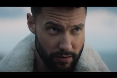 ASSISTA AO VIDEOCLIPE DE “RISE”, NOVO SINGLE DE CALUM SCOTT