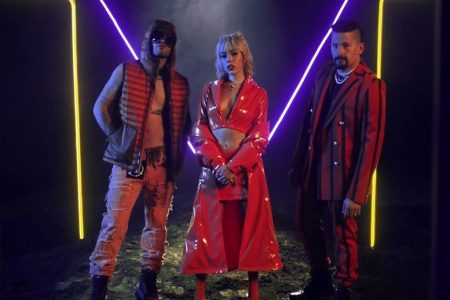 “CACHITO”, FAIXA COLABORATIVA DE DANNA PAOLA E MAU Y RICKY, GANHA SEU VIDEOCLIPE OFFICIAL