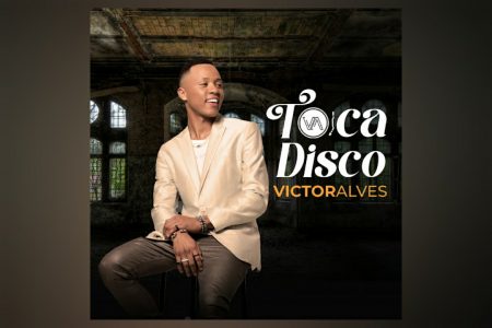 GANHADOR DO THE VOICE 2020, VICTOR ALVES APRESENTA “TOCA DISCO”, SEU NOVO SINGLE E CLIPE