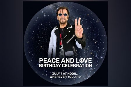 RINGO STARR COMEMORA ANIVERSÁRIO COM SUA CAMPANHA ANUAL PELA PAZ E AMOR