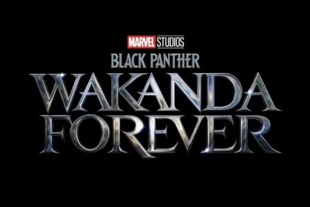 RIHANNA ENCABEÇA A TRILHA DE “BLACK PANTHER: WAKANDA FOREVER” COM O TEMA ORIGINAL “LIFT ME UP”