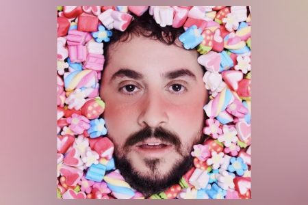 SURICATO LANÇA O DISRUPTIVO ÁLBUM “MARSHMALLOW FLOR DE SAL”