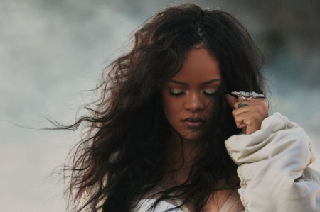 RIHANNA LANÇA A INÉDITA “BORN AGAIN”, QUE TAMBÉM FAZ PARTE DA TRILHA SONORA DO FILME “BLACK PANTHER: WAKANDA FOREVER”