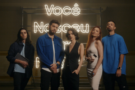 SAMSUNG ESTREIA TERCEIRA FASE DA CAMPANHA “VOCÊ NASCEU PARA MUDAR”, COM CLIPE INÉDITO DE MANU GAVASSI E GUSTAVO MIOTO