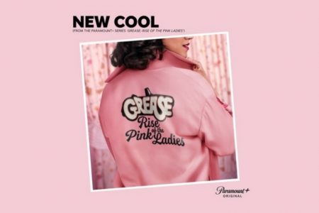 O SINGLE DA NOVA SÉRIE “GREASE: RISE OF THE PINK LADIES” JÁ PODE SER CONFERIDO