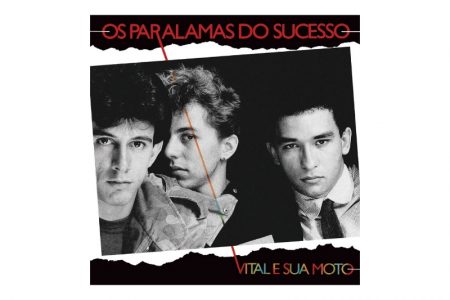 OS PARALAMAS DO SUCESSO LANÇAM O LYRIC VIDEO DE “VITAL E SUA MOTO”