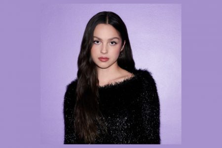 O NOVO SINGLE DE OLIVIA RODRIGO, “VAMPIRE”, RECEBE CERTIFICADO DE PLATINA NO BRASIL