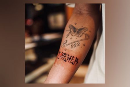 DEREK COMEMORA SUCESSO DO ÁLBUM “TRAP THE FATO DELUXE” COM DISTRIBUIÇÃO DE TATTOOS AOS FÃS EM SP