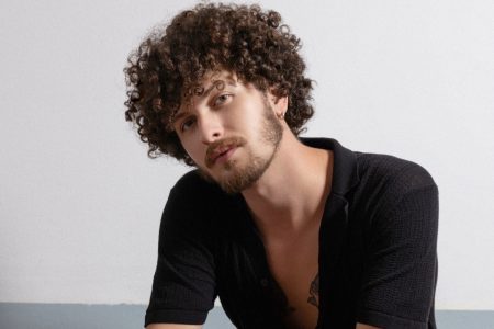 “DE TODOS OS AMORES”: MÚSICA DE BRYAN BEHR ENTRA PARA NOVA NOVELA DA TV GLOBO