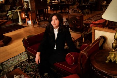 Lucy Dacus lança vídeo de performance da faixa “Bullseye”, em parceria com Hozier