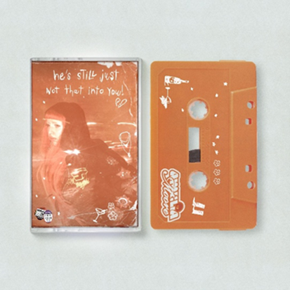 O novo EP de Amelia Moore, “he’s still just not that into you”, chega aos aplicativos de música