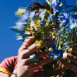 Com a emocionante “Heart by Heart”, o astro Joe Jonas anuncia a chegada de seu novo álbum
